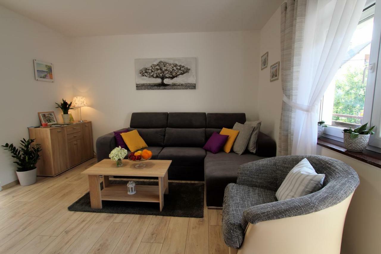Apartman Ana Otočac Exterior foto